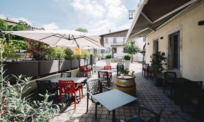 Ballaigues Hotel | Hotel-Restaurant La Croix d'Or