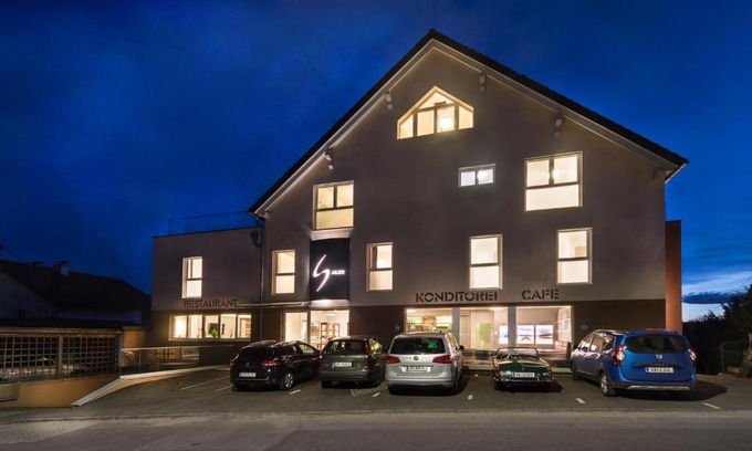Seewalchen am Attersee Hotel | Hotel Restaurant Sailer