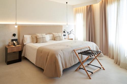 Olula Del Río Hotel | Hotel-Restaurante Jardines La Tejera