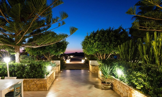 Lampedusa Hotel | Hotel Ristorante Cavalluccio Marino