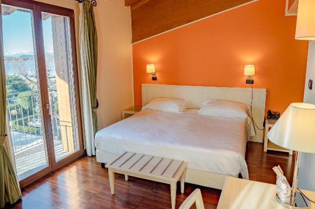 Capolago Hotel | Hotel Ristorante Vecchia Riva