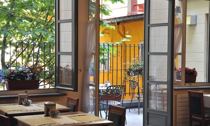 Historic Centre Hotel | Hotel Roma E Rocca Cavour