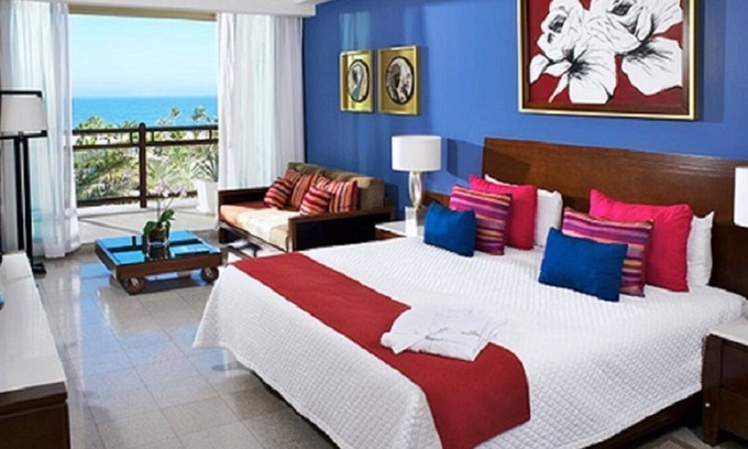 Playa Diamante Hotel | Hotel room on Beach in Acapulco at luxury resort