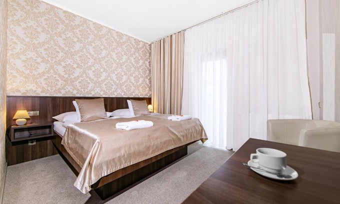 Plzen Hotel | Hotel Roudna