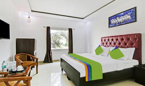 Kishangarh Hotel | Hotel Royal Empirre Near PEC-PGI-PU-Sukhna Lake-Rock Garden-Rose Garden Chandigarh