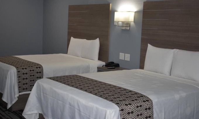 FM 1960 Hotel | Hotel Royale