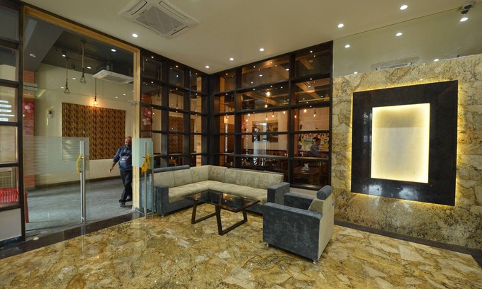Pink City Hotel | Hotel RR 62