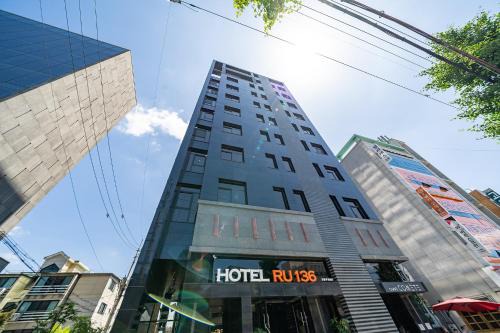 Nokbeon-dong Hotel | Hotel RU136