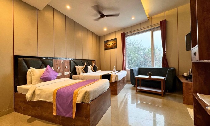 Varanasi Hotel | Hotel Runway Inn