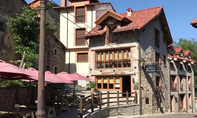 Sotres Hotel | Hotel Rural Peña Castil