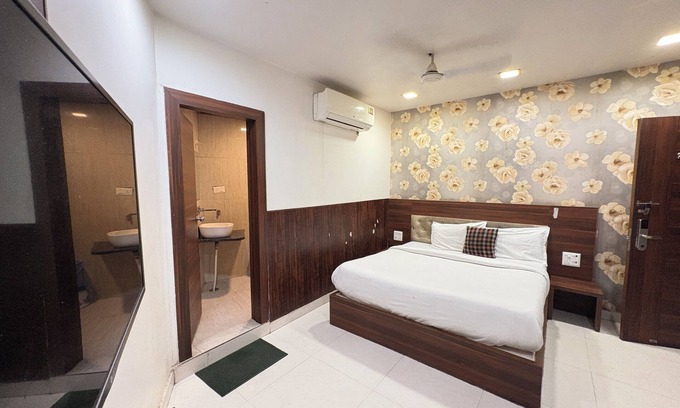 Ajmer Hotel | Hotel Sacheti Yatri Niwas Ajmer