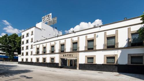 Cuauhtémoc Hotel | Hotel San Lucas