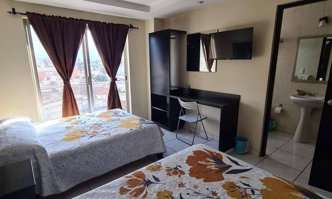 Paracho de Verduzco Hotel | Hotel Santa Fe
