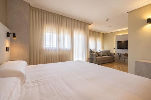 Tudela Hotel | Hotel Santamaria