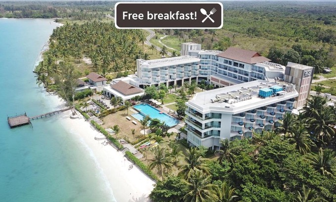 Tanjung Pandan Hotel | Hotel Santika Premiere Beach Resort Belitung