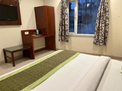 Old Delhi Casa | Hotel Sapphire Deluxe 1 Minutes Walking Distance From New Delhi Railway Station