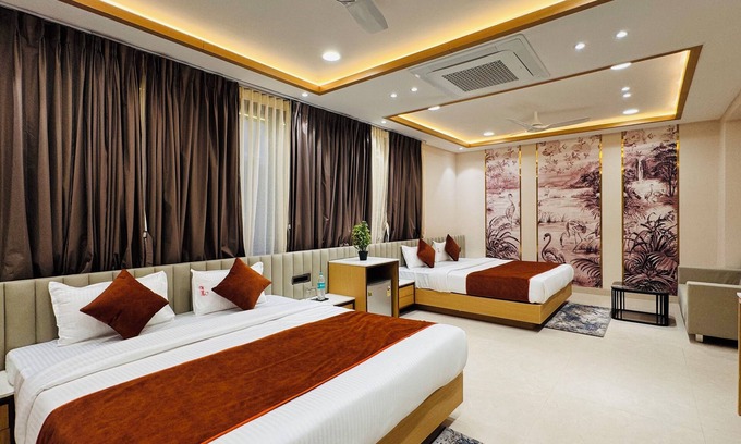 Ujjain Hotel | Hotel Satya Shree