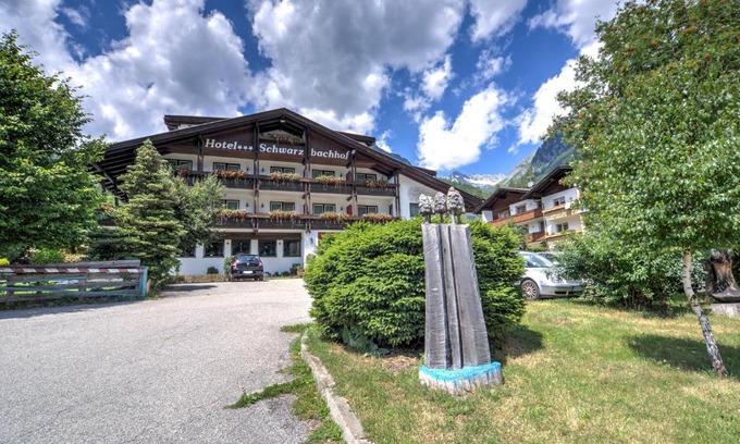 Lutago Hotel | Hotel Schwarzbachhof