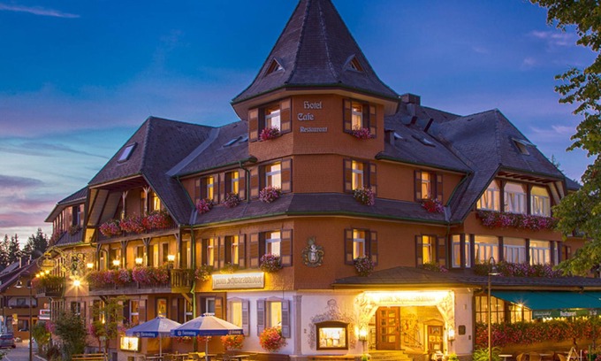 Hinterzarten Hotel | Hotel Schwarzwaldhof Gutzweiler