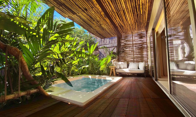 Zona Hotelera Hotel | Hotel Shibari Tulum - Restaurant & Cenote Club