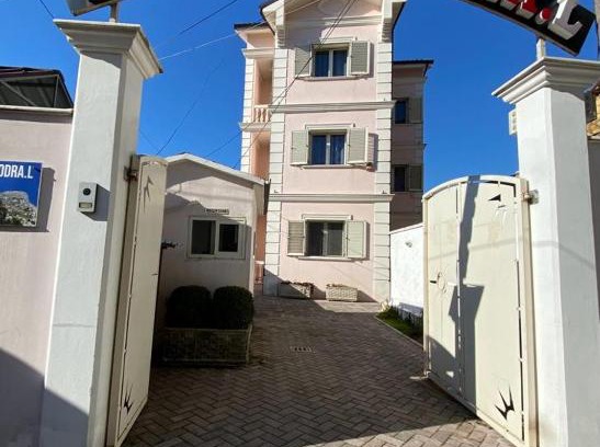 Shkoder Hotel | Hotel Shkodra L