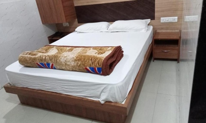 Ahmedabad Casa | HOTEL SHREE KRISHNA