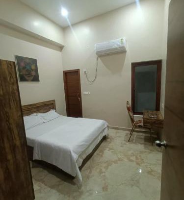 Raebareli Casa | Hotel Shree Mayakunj