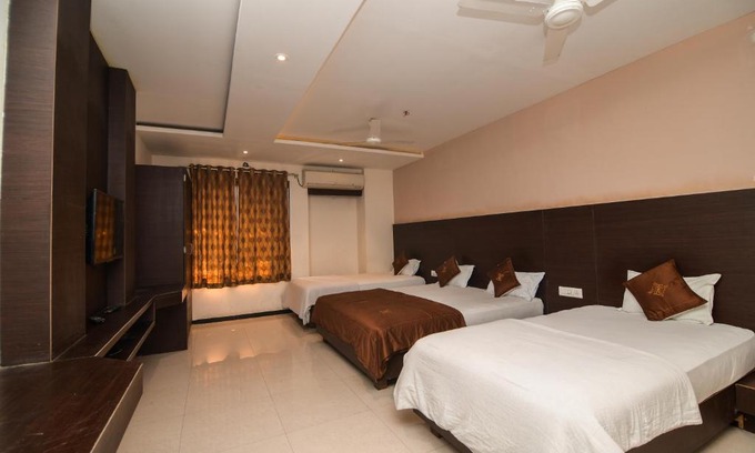 Ujjain Hotel | Hotel Shriram