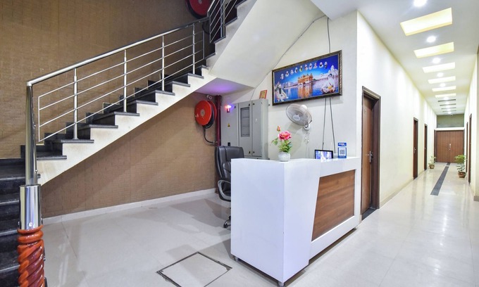 Amritsar Hotel | HOTEL SK PLAZA