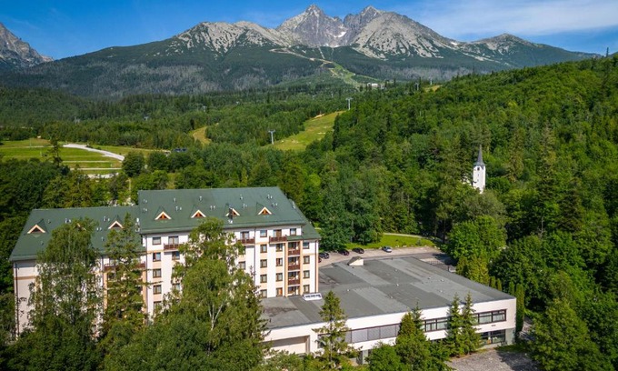 Tatranska Lomnica Hotel | Hotel Slovan