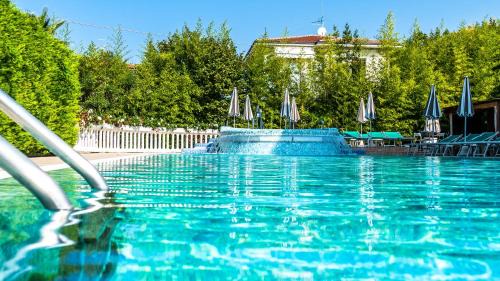 Montioni Hotel | Hotel Smeraldo