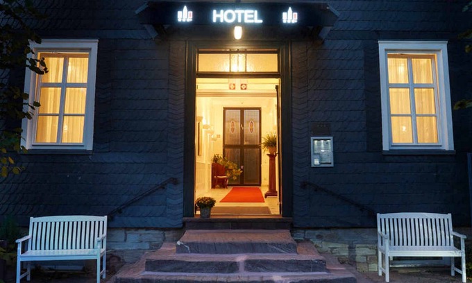 Burbach Hotel | Hotel Snorrenburg
