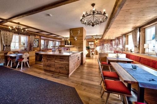 Titisee-Neustadt Hotel | Hotel Sonneneck Titisee -Adults Only-
