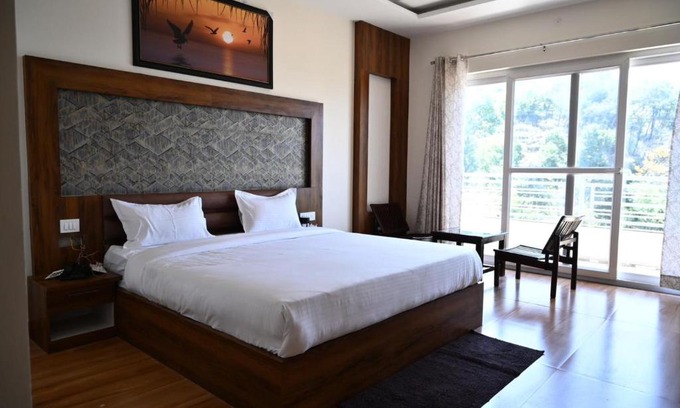 Sidhpur Hotel | HOTEL SR RESIDENCY