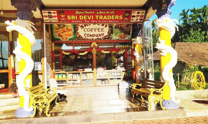 Samse Cabina | Hotel Sri Devi Comforts