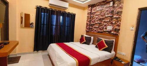 Varanasi Hotel | Hotel Swarna Palace