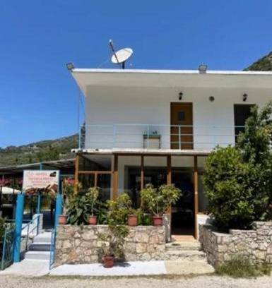 Lukove Hotel | Hotel Taverna Prifti