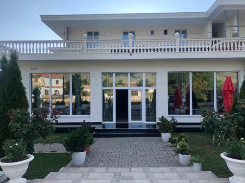 Erseke Hotel | Hotel Taverna Zisi