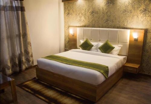 Shimla Hotel | Hotel The Golden Paradise
