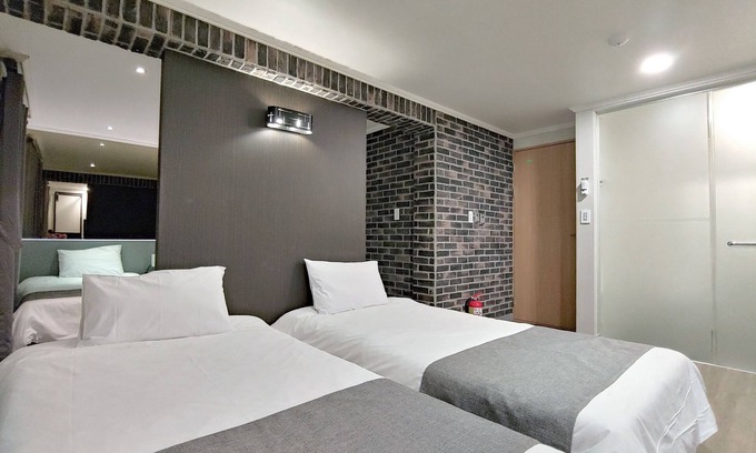 Yeon-dong Hotel | Hotel Tong Yeondong Jeju