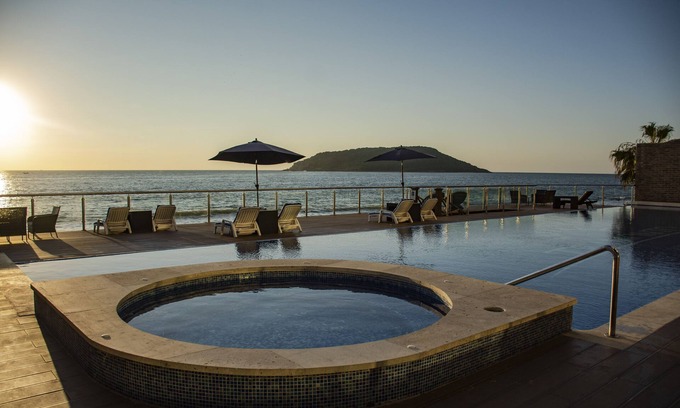 Zona Dorada Hotel | HOTEL TRAMONTO MAZATLAN