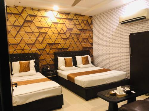 Lahore Hotel | Hotel Tulip Inn