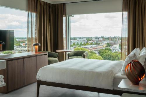 Amsterdam East Hotel | Hotel V Oosterpark by Conscious