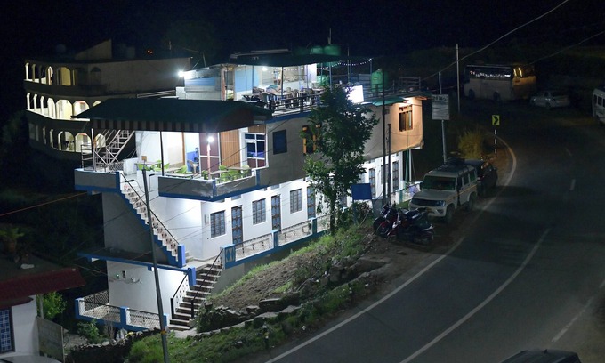Narainkoti Hotel | Hotel vasuki