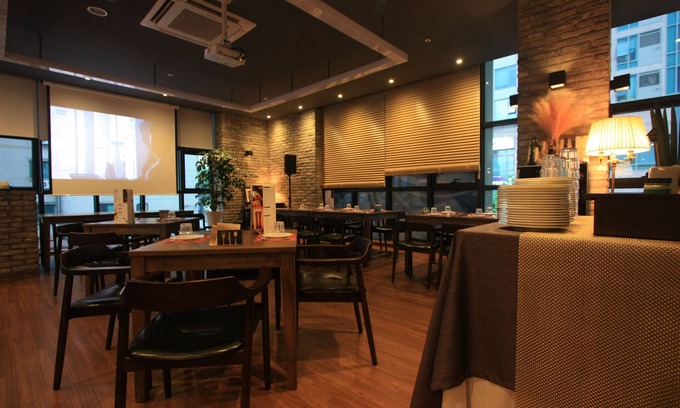 Ingye-dong Hotel | Hotel Vella Suite Suwon