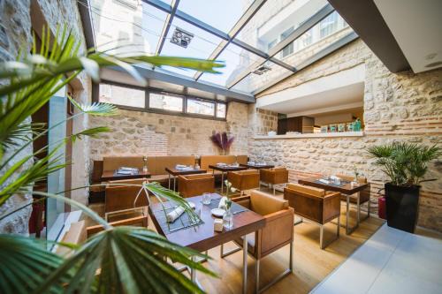 Old Town Hotel | Hotel Vestibul Palace & Villa - Small Luxury Hotels Of The World