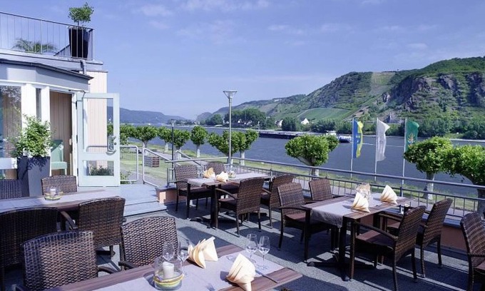 Pellenz Hotel | Hotel Villa Am Rhein