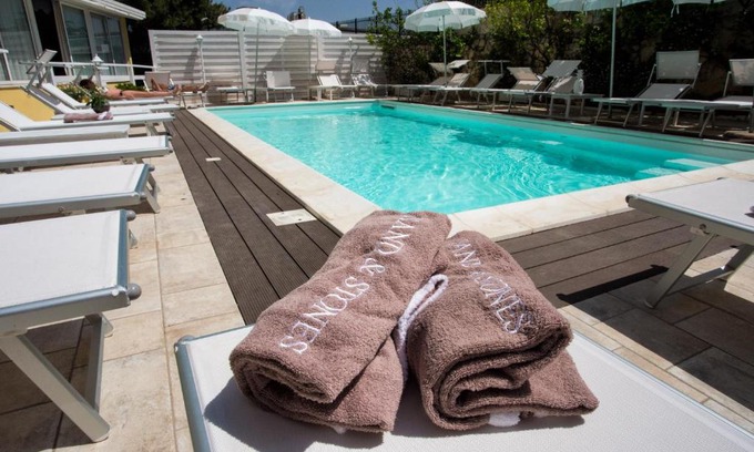 Castellammare di Stabia Hotel | Hotel Villa Serena