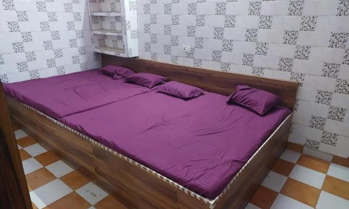 Mathura Casa | Hotel Vrindavan Dham Near Pem mandir