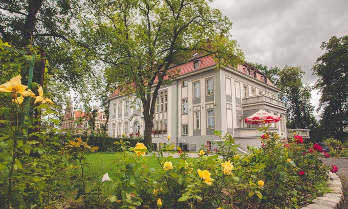 Miedzyrzecz Hotel | Hotel Willa Starosty